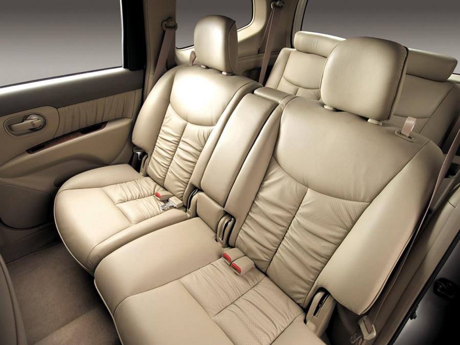  Nissan DongFeng Livina Geniss 2006 года  (CN) (фото 14 из 28)
